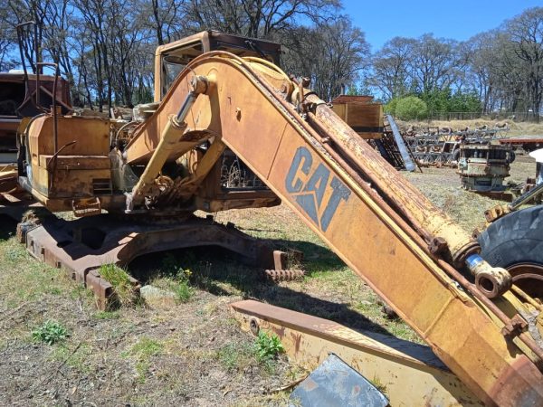 Excavadora 312B CAT Por Partes