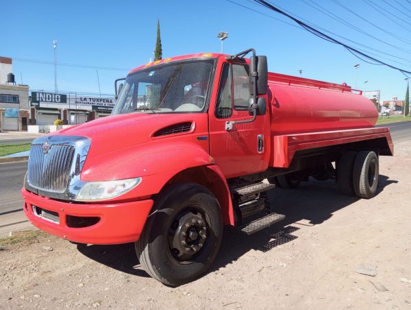 Camion Pipa International